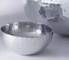 金屬材料在產品設計中的應用 剛柔并濟的美學與功能交響